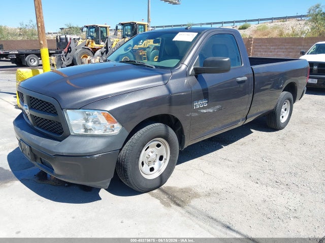 45375675 :رقم المزاد ، 3C6JR6DG6JG255390 vin ، 2018 Ram 1500 Tradesman  4x2 8' Box مزاد بيع