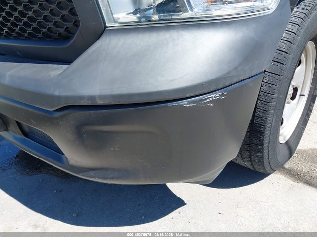 45375675 :رقم المزاد ، 3C6JR6DG6JG255390 vin ، 2018 Ram 1500 Tradesman  4x2 8' Box مزاد بيع