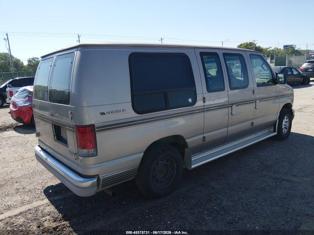 45375731 :رقم المزاد ، 1FDRE14252HA93513 vin ، 2002 Ford E-150 Commercial/recreational مزاد بيع
