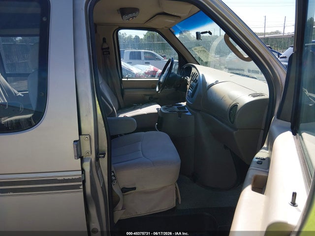 45375731 :رقم المزاد ، 1FDRE14252HA93513 vin ، 2002 Ford E-150 Commercial/recreational مزاد بيع