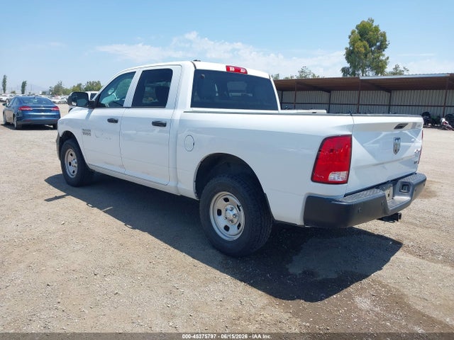 1C6RR7KG5JS300484 RAM 1500 Tradesman 4x4 5&#039;7 Box