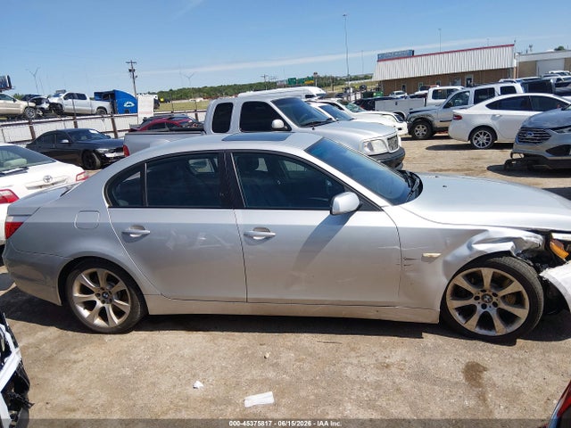 2006 Bmw 550i მანქანა იყიდება აუქციონზე, vin: WBANB53506CP01727, აუქციონის ნომერი: 45375817