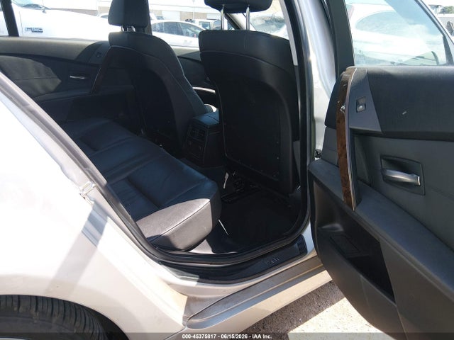 2006 Bmw 550i მანქანა იყიდება აუქციონზე, vin: WBANB53506CP01727, აუქციონის ნომერი: 45375817