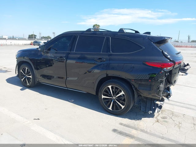 Toyota Highlander Xse 2022 5TDJZRBH6NS183927 Image 3