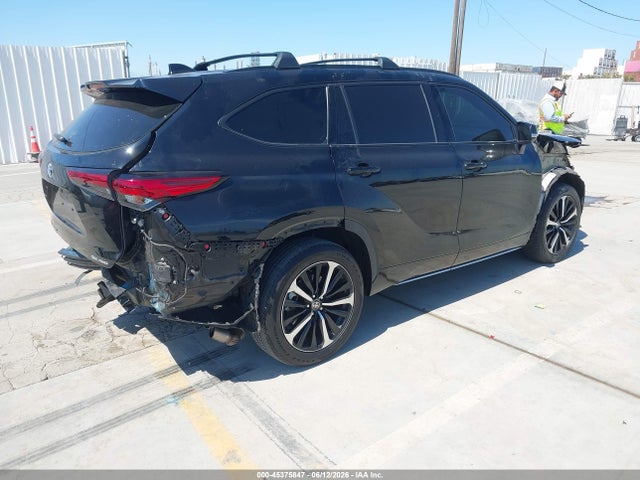 Toyota Highlander Xse 2022 5TDJZRBH6NS183927 Image 4