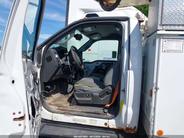 2014 Ford F-450 Chassis Xl მანქანა იყიდება აუქციონზე, vin: 1FDUF4GT6EEA94513, აუქციონის ნომერი: 45375853