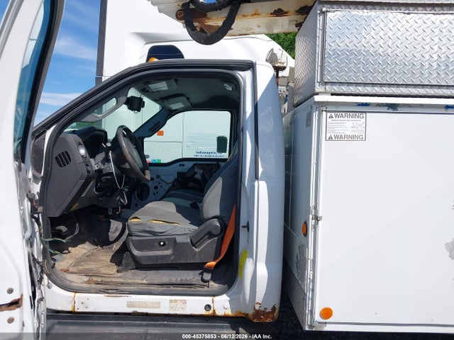 2014 Ford F-450 Chassis Xl მანქანა იყიდება აუქციონზე, vin: 1FDUF4GT6EEA94513, აუქციონის ნომერი: 45375853