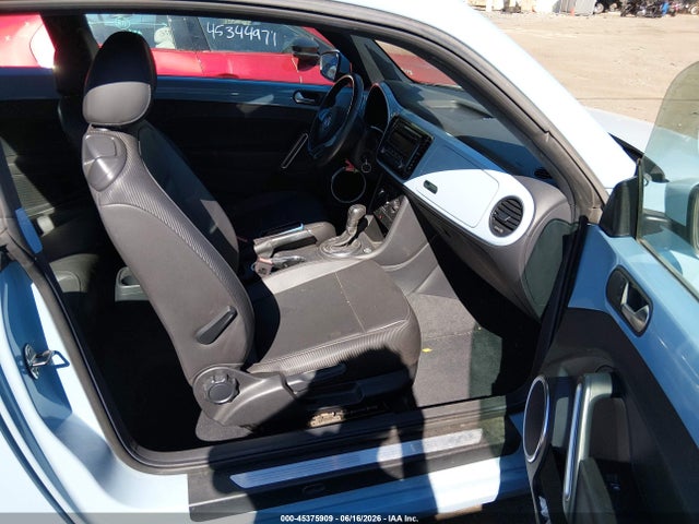 2012 Volkswagen Beetle 2.5l მანქანა იყიდება აუქციონზე, vin: 3VWJP7ATXCM613520, აუქციონის ნომერი: 45375909