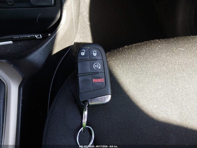 Продажа на аукционе авто 2017 Jeep Renegade Latitude 4x4, vin: ZACCJBBB5HPG56642, номер лота: 45375929