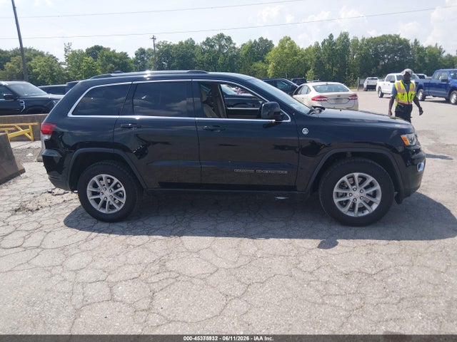 1C4RJFAG6MC793652 Jeep Grand Cherokee Laredo E 4x4