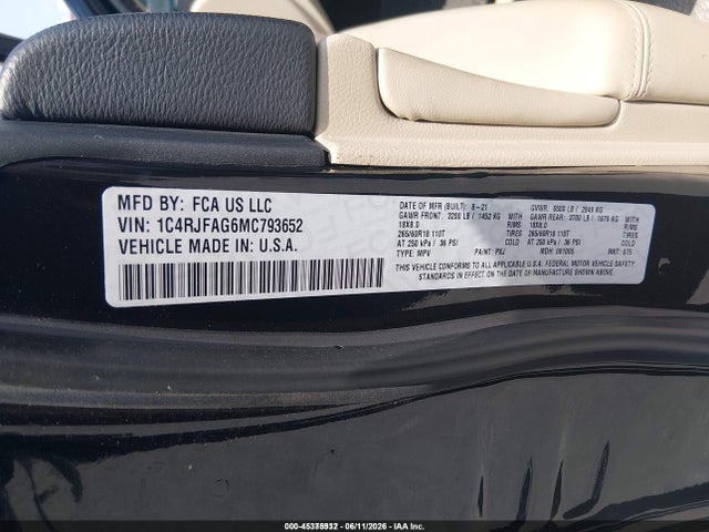 1C4RJFAG6MC793652 Jeep Grand Cherokee Laredo E 4x4