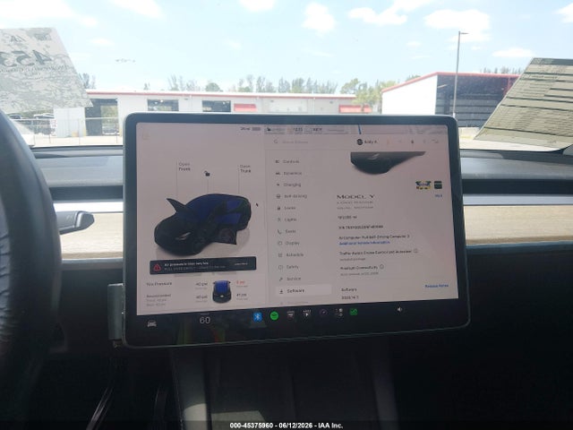 2022 Tesla Model Y Long Range Dual Motor All-wheel Drive მანქანა იყიდება აუქციონზე, vin: 7SAYGDEE8NF481668, აუქციონის ნომერი: 45375960