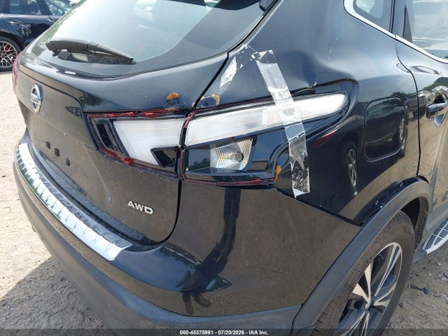 Продажа на аукционе авто 2017 Nissan Rogue Sport S, vin: JN1BJ1CRXHW130160, номер лота: 45375981