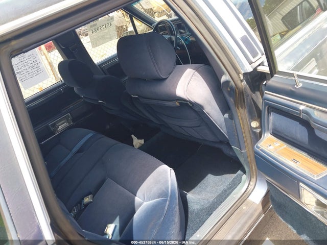 Продажа на аукционе авто 1988 Lincoln Town Car Signature, vin: 1LNBM82F1JY725778, номер лота: 45375984
