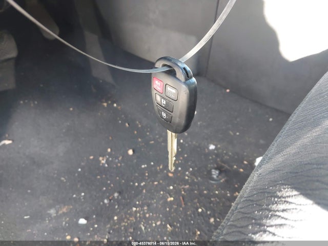 45376014 :رقم المزاد ، 5YFBURHE1KP897758 vin ، 2019 Toyota Corolla Le مزاد بيع