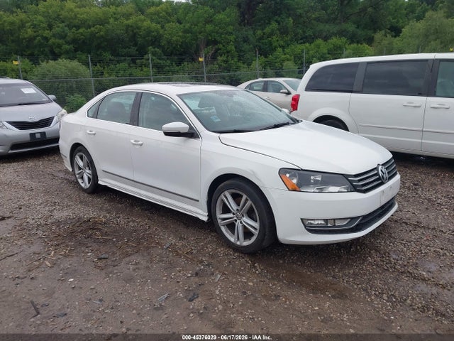 Продажа на аукционе авто 2015 Volkswagen Passat 3.6l V6 Sel Premium, vin: 1VWCM7A39FC083838, номер лота: 45376029
