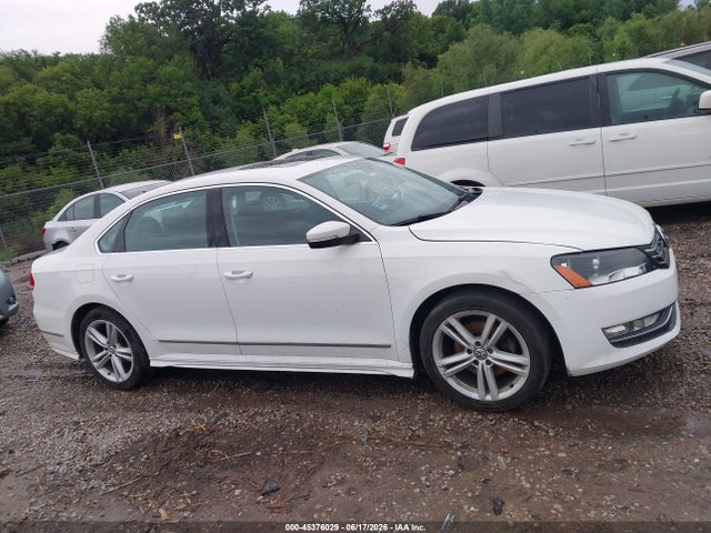 Продаж на аукціоні авто 2015 Volkswagen Passat 3.6l V6 Sel Premium, vin: 1VWCM7A39FC083838, номер лоту: 45376029