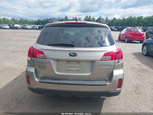 Subaru Outback 2.5i Limited 2014 4S4BRBLC8E3247610 Image 16