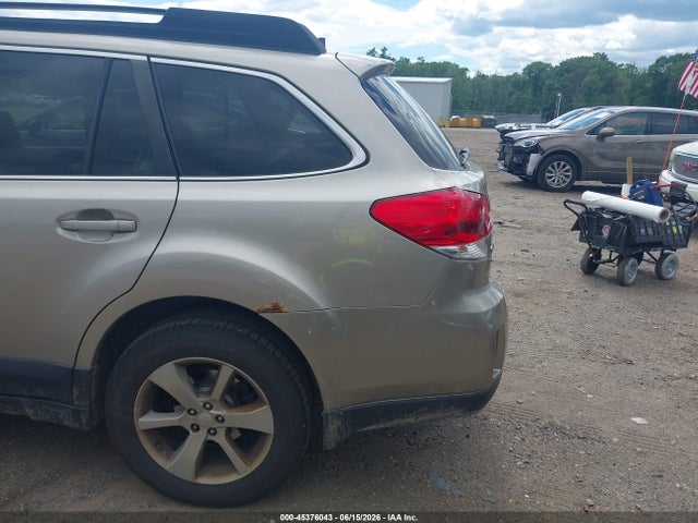 Subaru Outback 2.5i Limited 2014 4S4BRBLC8E3247610 Image 17