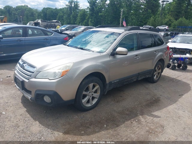 Subaru Outback 2.5i Limited 2014 4S4BRBLC8E3247610 Image 2