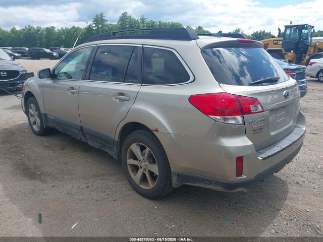 Subaru Outback 2.5i Limited 2014 4S4BRBLC8E3247610 Image 3