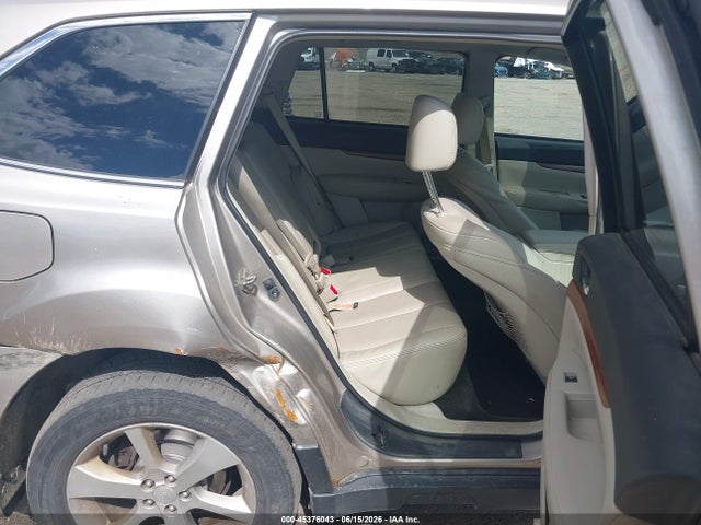 Subaru Outback 2.5i Limited 2014 4S4BRBLC8E3247610 Image 8