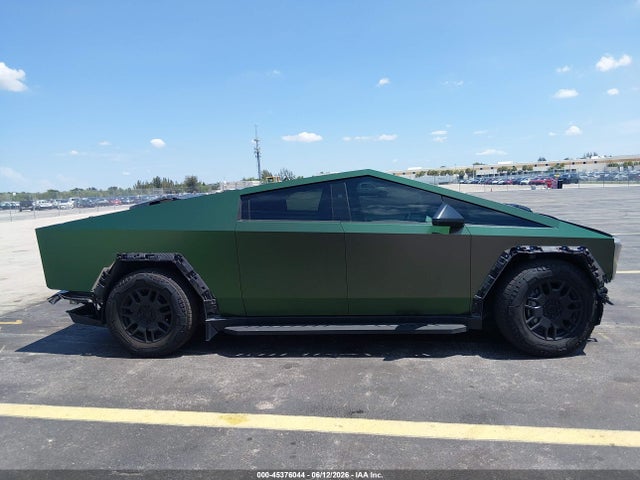Tesla Cybertruck All-wheel Drive 2024 7G2CEHED4RA012962 Image 13