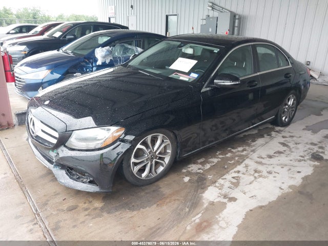 45376079 :رقم المزاد ، 55SWF4JB1HU218296 vin ، 2017 Mercedes-benz C 300 مزاد بيع