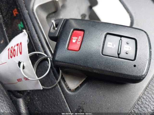 Продажа на аукционе авто 2018 Toyota Rav4 Xle, vin: 2T3RFREV1JW731869, номер лота: 45376128