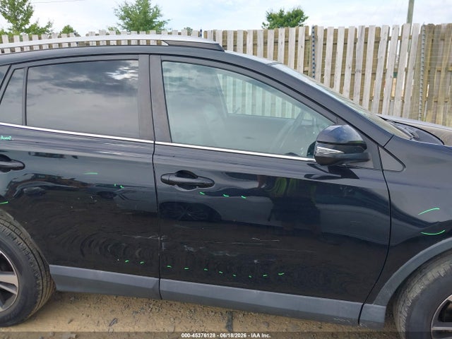 Продажа на аукционе авто 2018 Toyota Rav4 Xle, vin: 2T3RFREV1JW731869, номер лота: 45376128