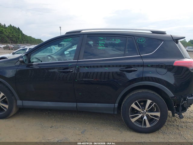 Продажа на аукционе авто 2018 Toyota Rav4 Xle, vin: 2T3RFREV1JW731869, номер лота: 45376128