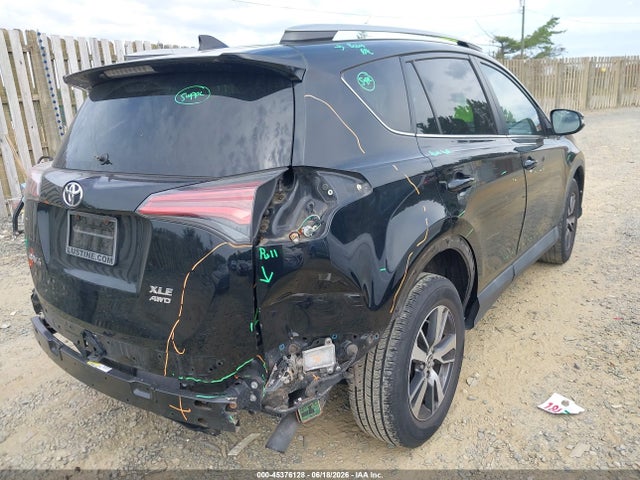 Продажа на аукционе авто 2018 Toyota Rav4 Xle, vin: 2T3RFREV1JW731869, номер лота: 45376128