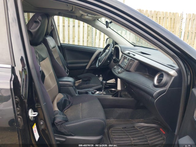 Продажа на аукционе авто 2018 Toyota Rav4 Xle, vin: 2T3RFREV1JW731869, номер лота: 45376128