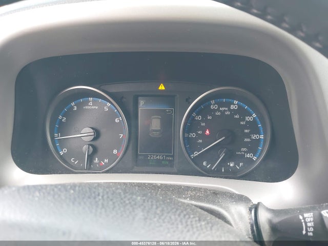 Продажа на аукционе авто 2018 Toyota Rav4 Xle, vin: 2T3RFREV1JW731869, номер лота: 45376128