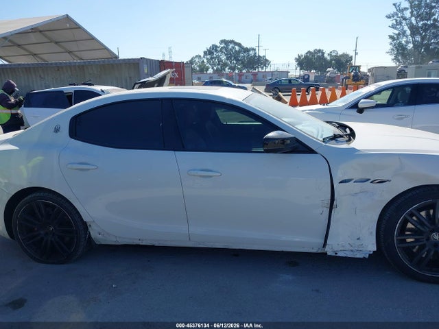 ZAM57YTA7M1368742 Maserati Ghibli S Q4