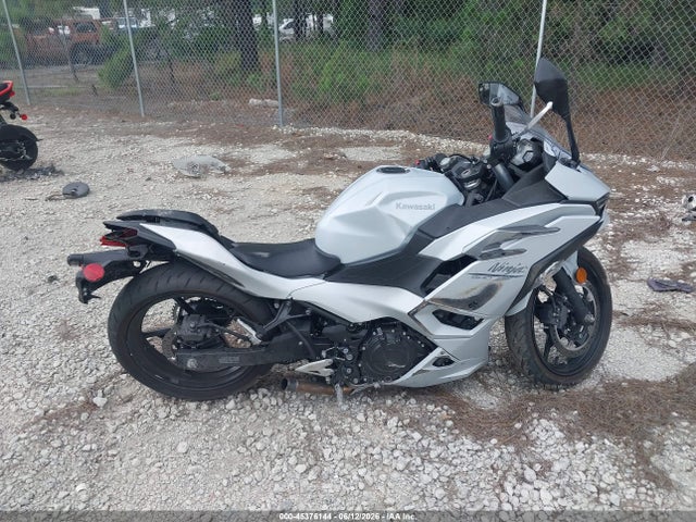Продажа на аукционе авто 2025 Kawasaki Ex500, vin: ML5EXGG19SDA70484, номер лота: 45376144