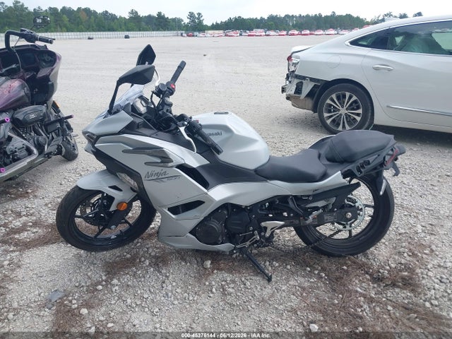 Продажа на аукционе авто 2025 Kawasaki Ex500, vin: ML5EXGG19SDA70484, номер лота: 45376144