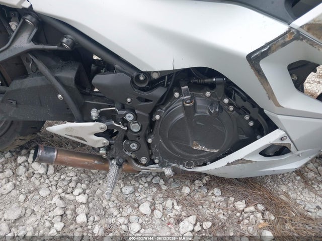 Продажа на аукционе авто 2025 Kawasaki Ex500, vin: ML5EXGG19SDA70484, номер лота: 45376144
