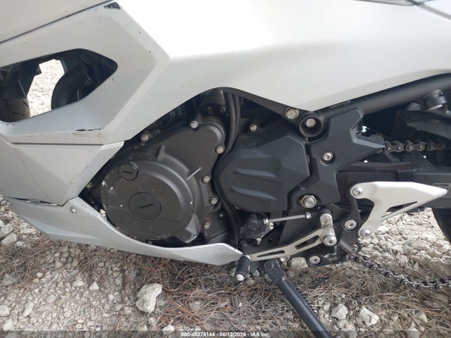 Продажа на аукционе авто 2025 Kawasaki Ex500, vin: ML5EXGG19SDA70484, номер лота: 45376144