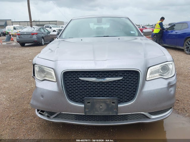 45376171 :رقم المزاد ، 2C3CCAAG4FH818412 vin ، 2015 Chrysler 300 Limited مزاد بيع