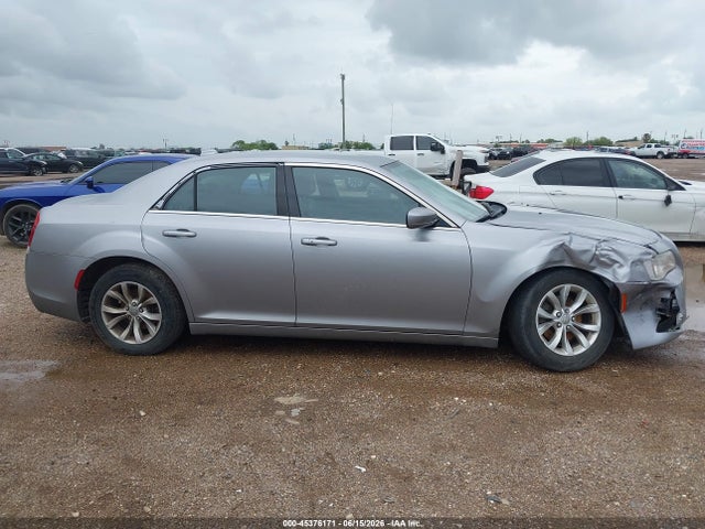 45376171 :رقم المزاد ، 2C3CCAAG4FH818412 vin ، 2015 Chrysler 300 Limited مزاد بيع