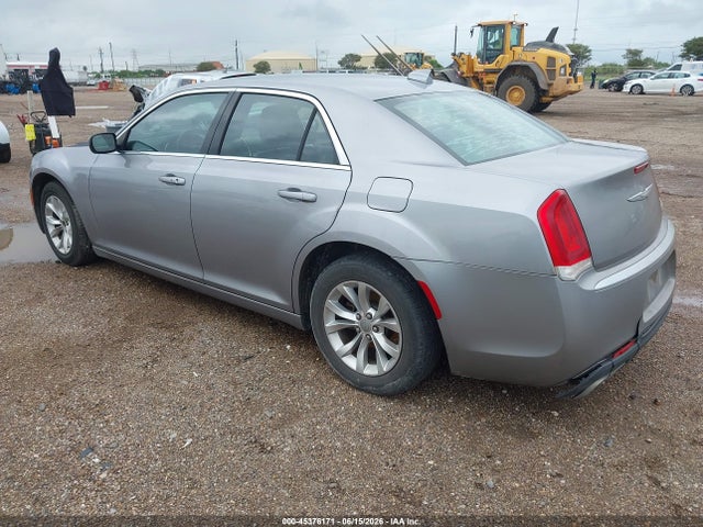 45376171 :رقم المزاد ، 2C3CCAAG4FH818412 vin ، 2015 Chrysler 300 Limited مزاد بيع