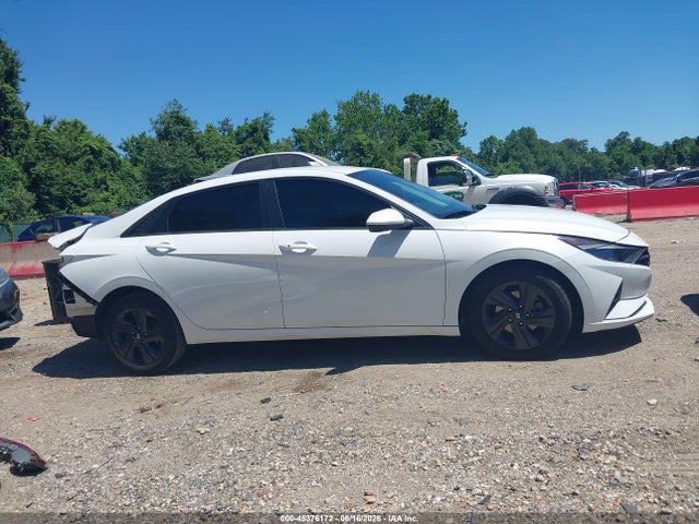45376172 :رقم المزاد ، 5NPLS4AG1NH058977 vin ، 2022 Hyundai Elantra Sel مزاد بيع