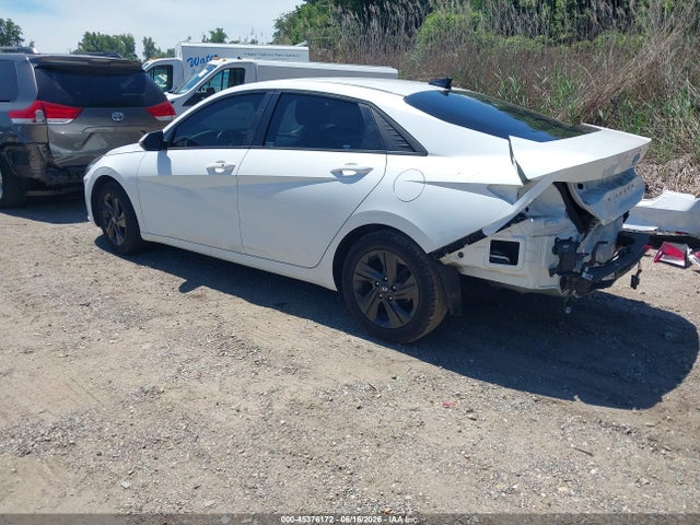 45376172 :رقم المزاد ، 5NPLS4AG1NH058977 vin ، 2022 Hyundai Elantra Sel مزاد بيع