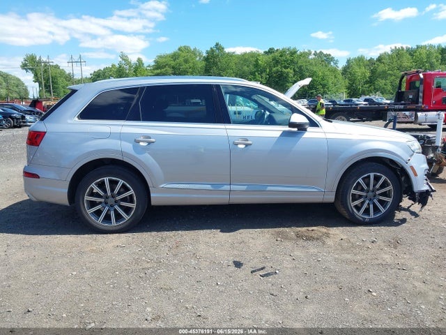 Продажа на аукционе авто 2017 Audi Q7 3.0t Premium, vin: WA1LAAF70HD039223, номер лота: 45376191