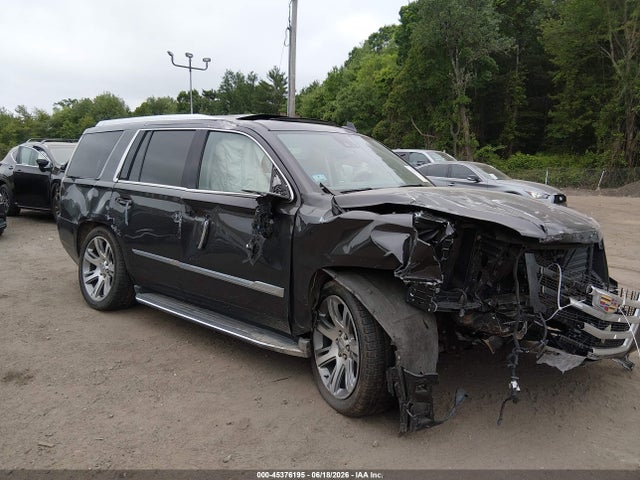 45376195 :رقم المزاد ، 1GYS4BKJ7GR420689 vin ، 2016 Cadillac Escalade Luxury Collection مزاد بيع