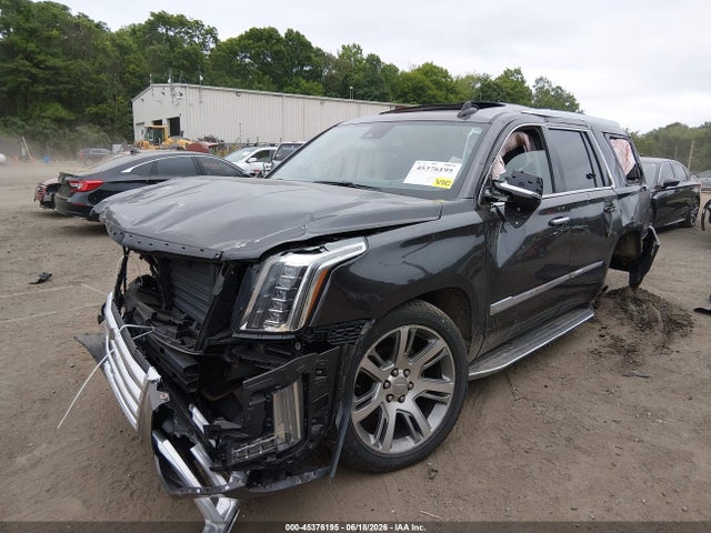 2016 Cadillac Escalade Luxury Collection მანქანა იყიდება აუქციონზე, vin: 1GYS4BKJ7GR420689, აუქციონის ნომერი: 45376195