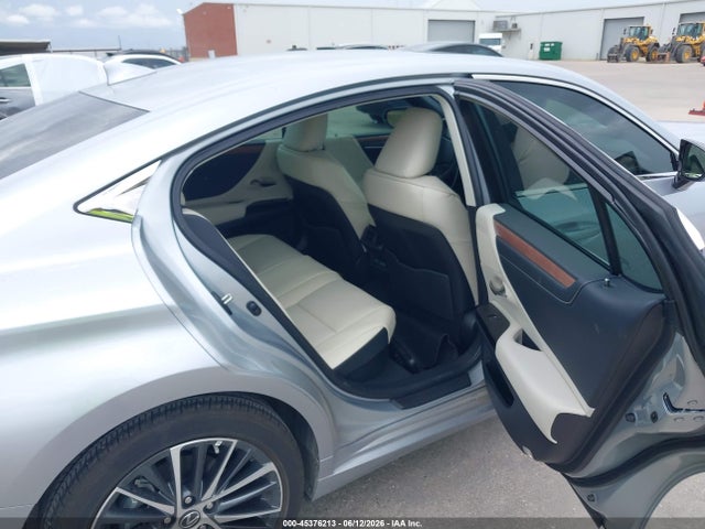 2025 Lexus Es 300h მანქანა იყიდება აუქციონზე, vin: 58ADA1C13SU077177, აუქციონის ნომერი: 45376213