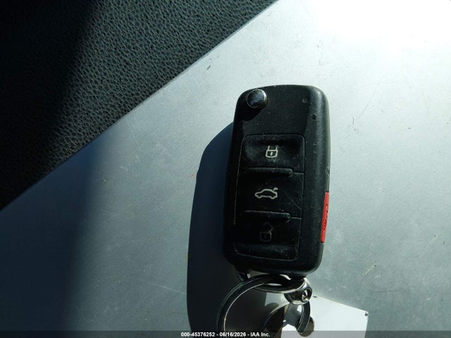 Продажа на аукционе авто 2017 Volkswagen Tiguan 2.0t/2.0t S, vin: WVGAV7AX6HK009307, номер лота: 45376252