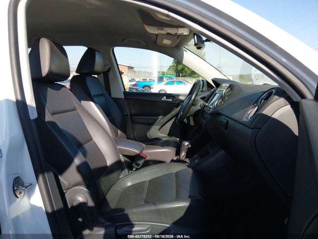 Продажа на аукционе авто 2017 Volkswagen Tiguan 2.0t/2.0t S, vin: WVGAV7AX6HK009307, номер лота: 45376252